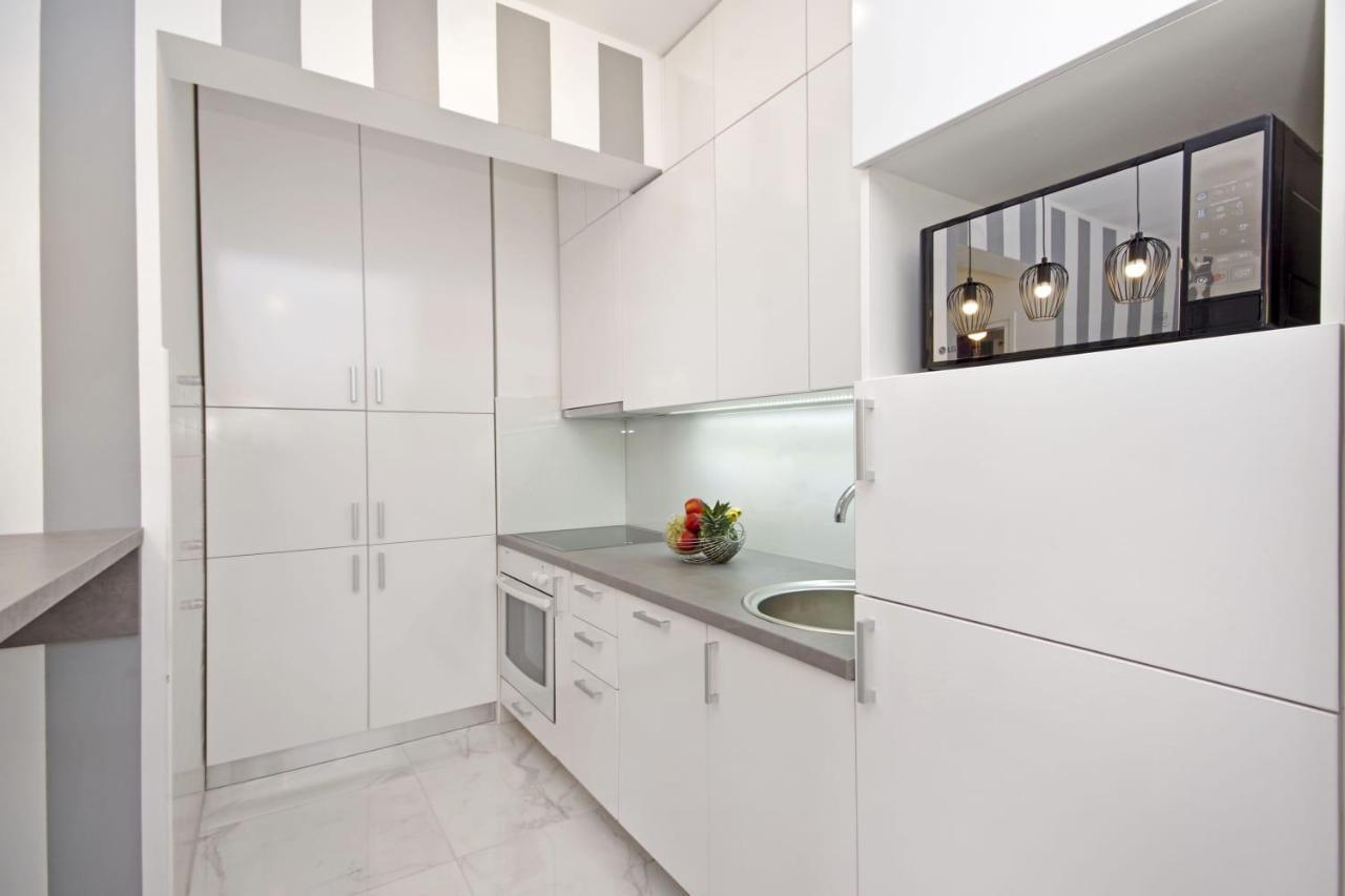 Apartment Dalija Baska Voda Exterior photo